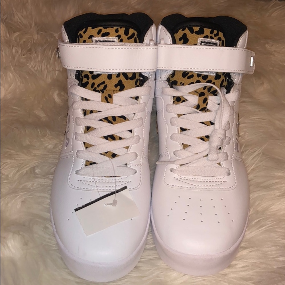 NWT FILA WHITE AND CHEETAH SNEAKERS - Picture 4 of 4
